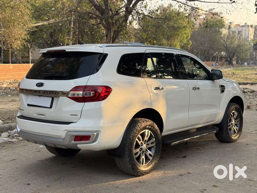 Ford Endeavour 3.2 Titanium At 4x4, 2016, Diesel