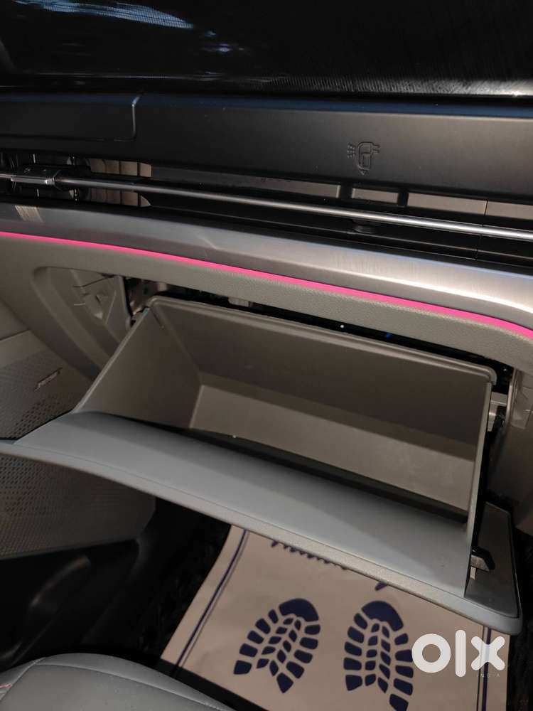 2024 Kia Carens X-line 7str  26510 Km  Single Owner  Non-accidental