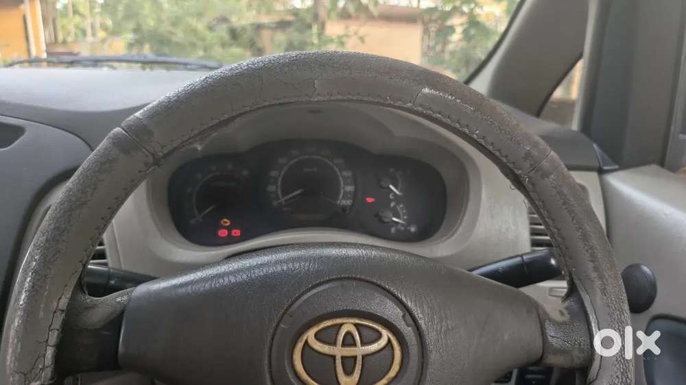 Toyota Innova 2010 Diesel 356685 Km Driven
