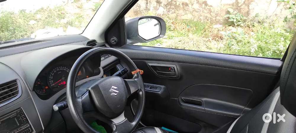 Maruti Suzuki Swift Lxi 2015