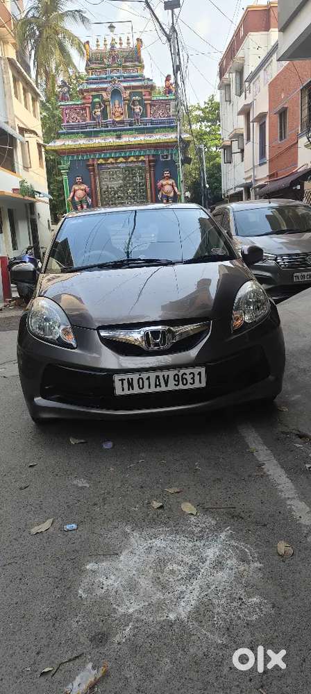 Honda Brio Mt Petrol 2014