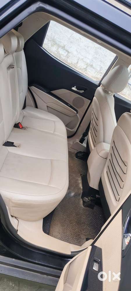 Mahindra Xuv300 W8 Diesel, 2021, Diesel
