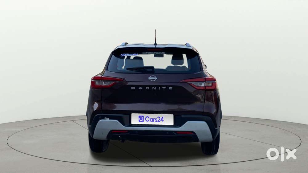 Nissan Magnite 1.0 Xv Premium, 2021, Petrol
