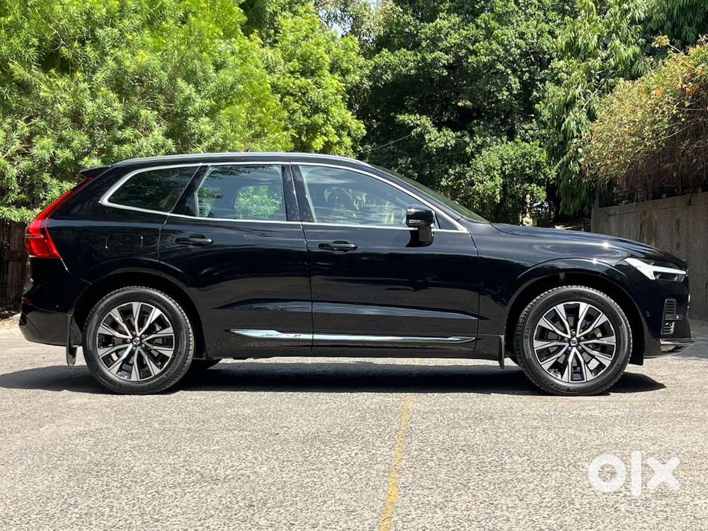 Volvo Xc60 Momentum D4, 2025, Petrol
