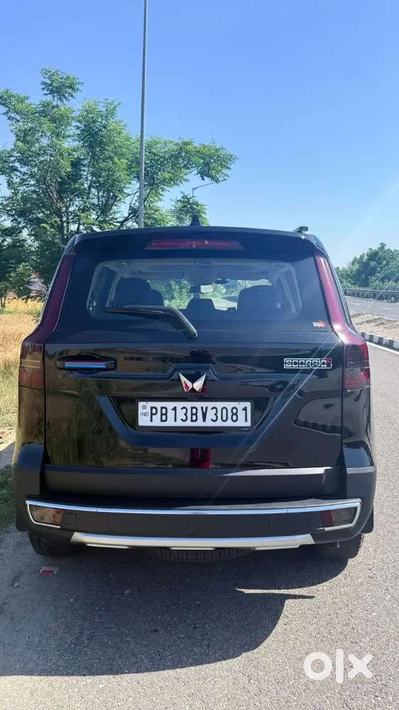 Mahindra Scorpio-n Diesel Z6 Mt 2025