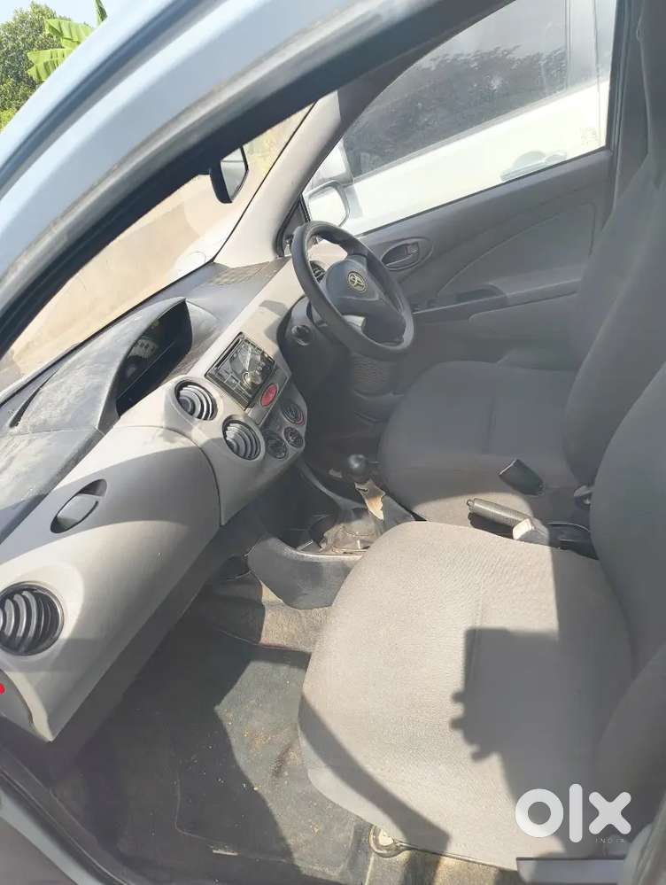 Toyota Etios 2011 Petrol Well Maintained