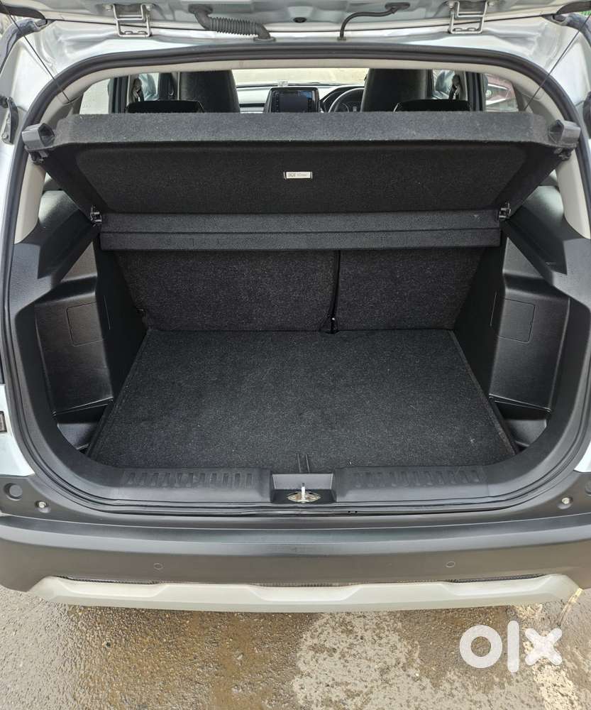 Maruti Suzuki Brezza Zxi Plus Smart Hybrid, 2023, Petrol