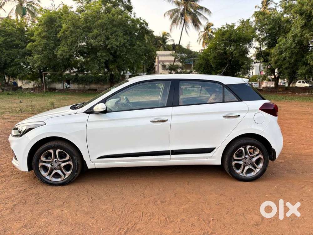 Hyundai I20 Petrol Asta Option, 2018, Petrol