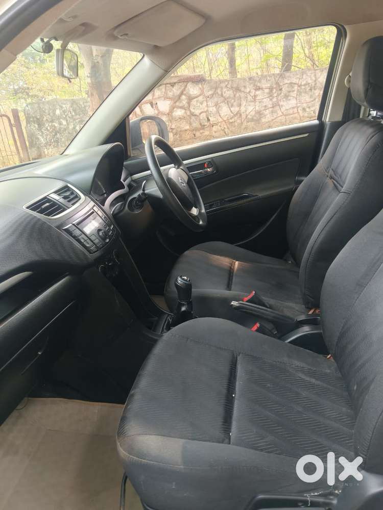 Maruti Suzuki Swift Vxi Abs Bsiv, 2014, Petrol