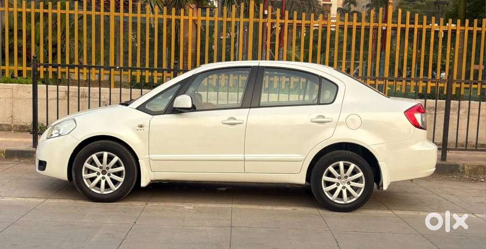 Maruti Suzuki Sx4 Zxi Automatic Bs-iv, 2011, Petrol
