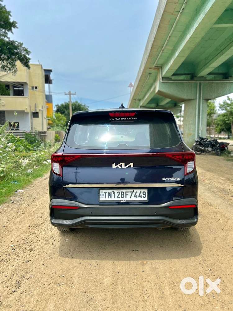 Kia Carens Petrol 2024