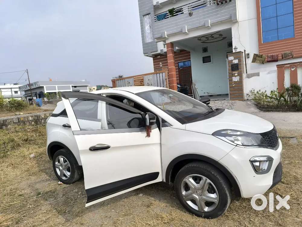 Tata Nexon Petrol Well Maintained,very Nice Condition, 28000km,