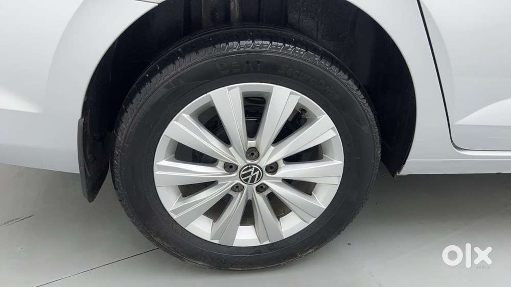 Volkswagen Virtus Highline Plus 1.0 Tsi At, 2024, Petrol