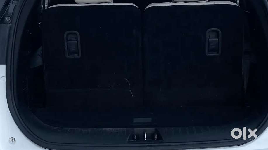 Mahindra Xuv700 2.2 Ax 7 Diesel At Luxury Pack Str, 2021, Diesel