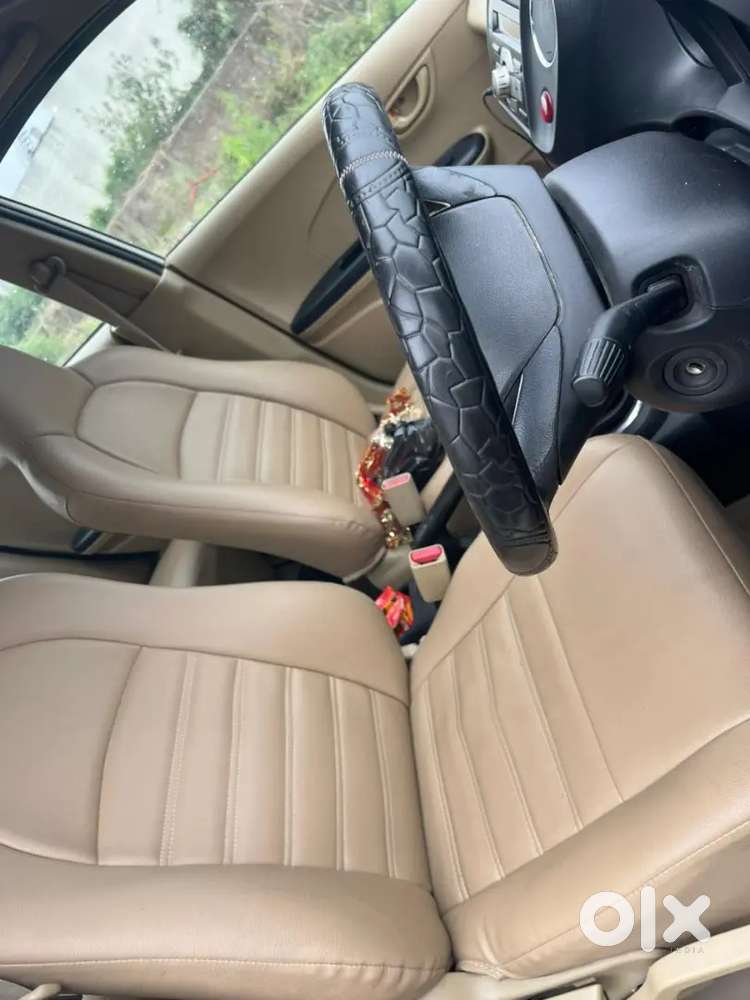 Honda Amaze 2nd Gen 2014 Diesel 82000 Km Driven