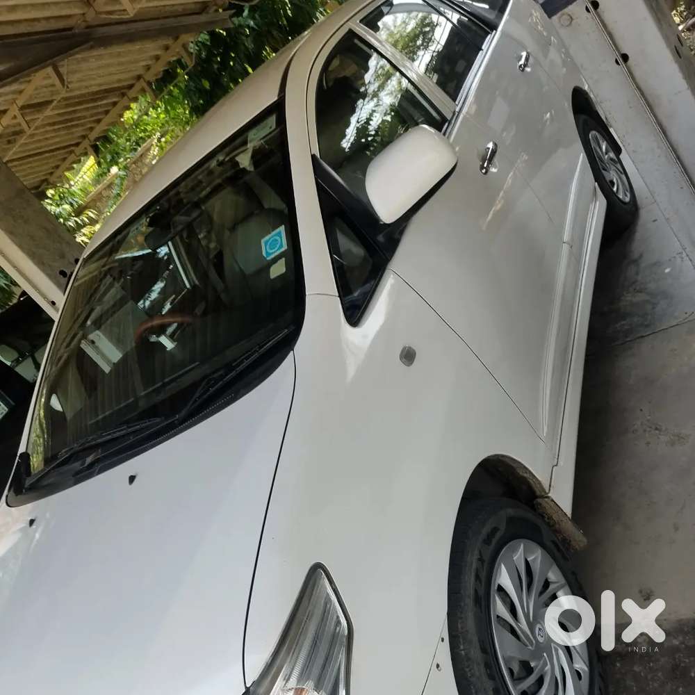 Toyota Innova Diesel 7 Str 2013 Model