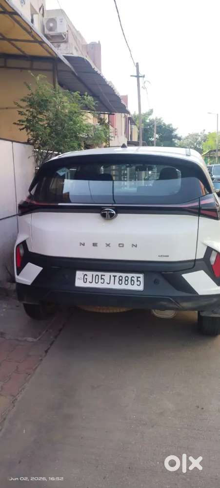 Nexon Smart+ Cng 2025
