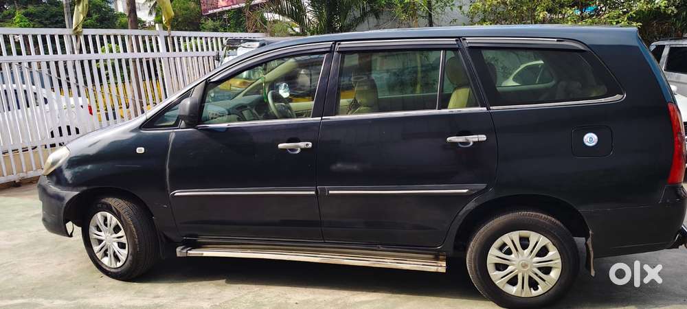 Toyota Innova Crysta 2.5z, 2006, Diesel