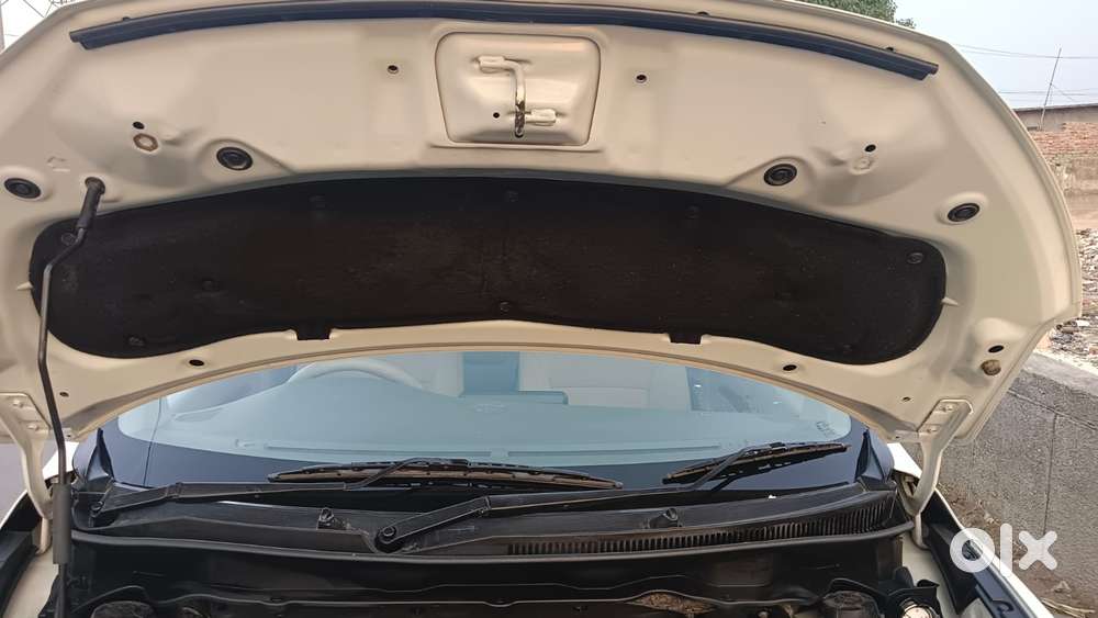 Maruti Suzuki Ertiga 1.5 Vxi, 2019, Cng & Hybrids