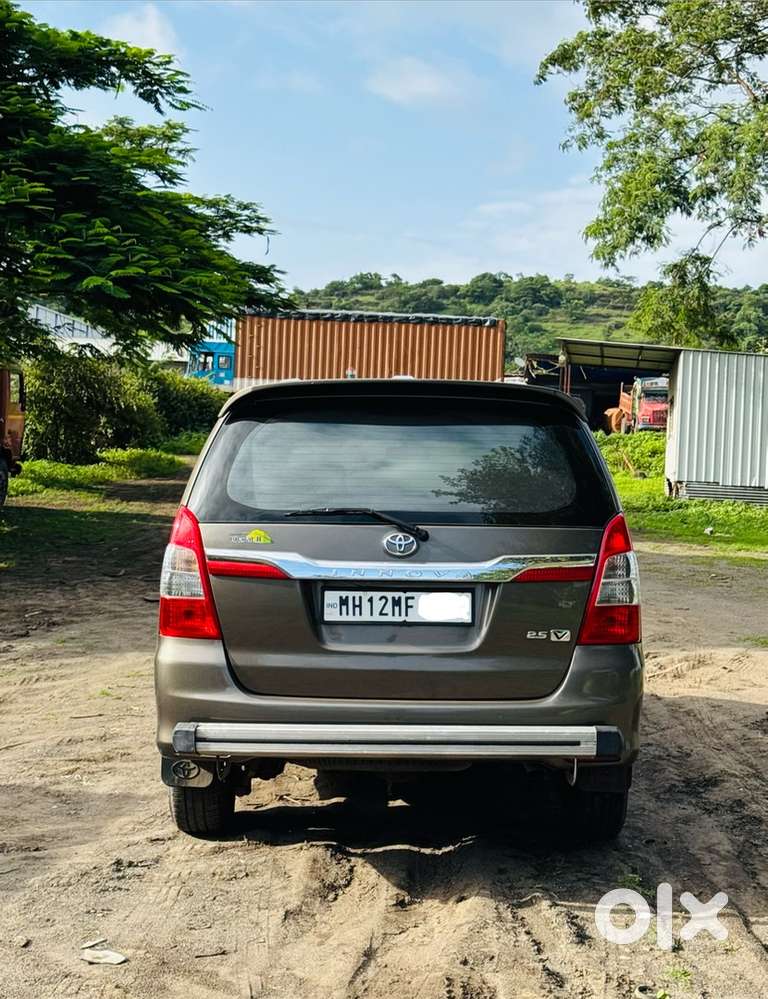 Toyota Innova 2015 Diesel Well Maintained