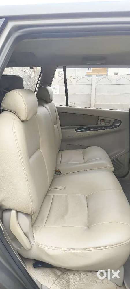 Toyota Innova 2.5 Diesel 2010-2030