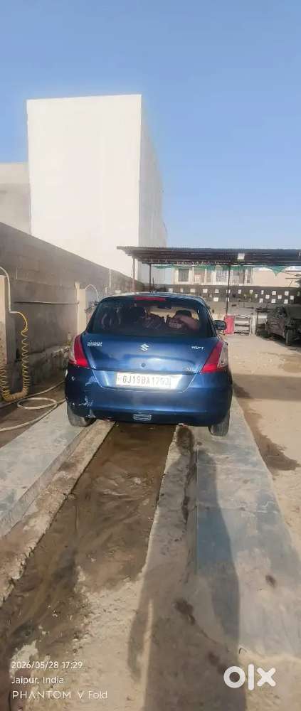 Swift Maruti Suzuki 2012 Car