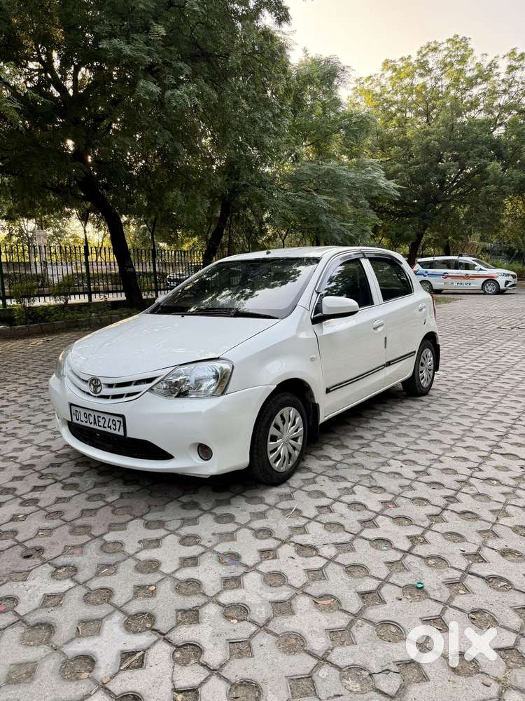 Toyota Etios Liva G Exclusive, 2015, Cng & Hybrids