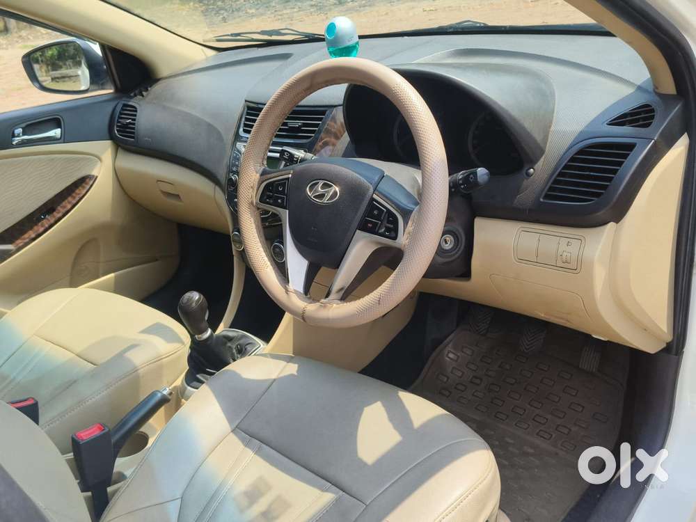 Hyundai Verna Vtvt 1.6 Sx, 2015, Petrol