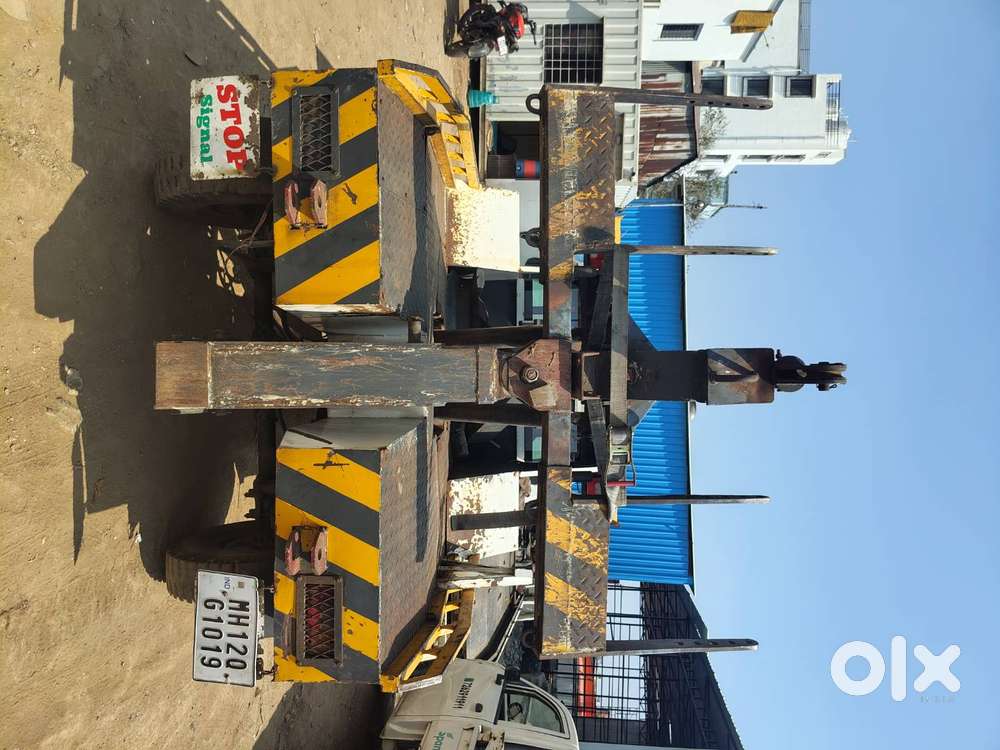 Tata Yodha 1700 Towing Van