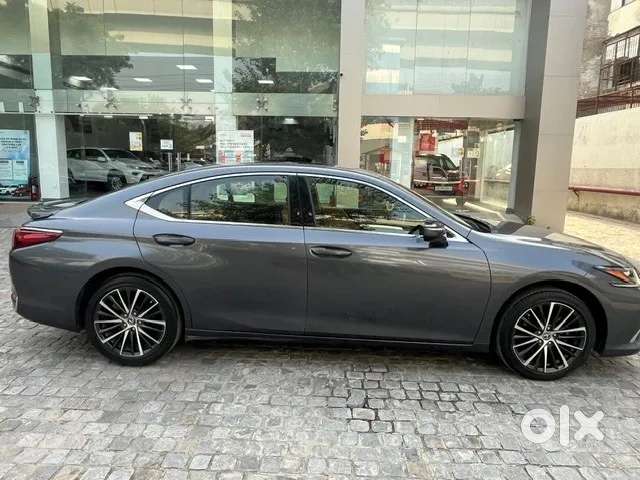 Lexus Es, 2023, Petrol