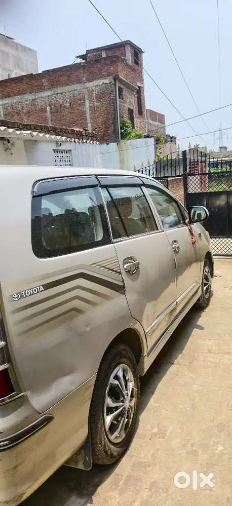 Toyota Innova 2014 Diesel Well Maintained