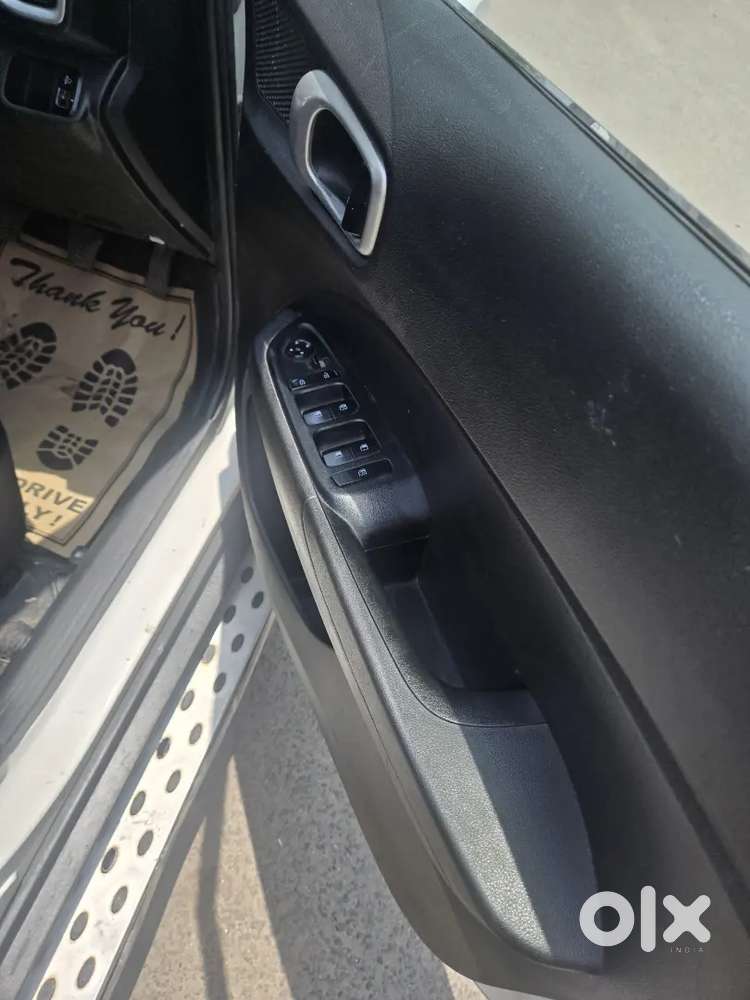 Hyundai Venue 2019 Cng Pass 1st Owner