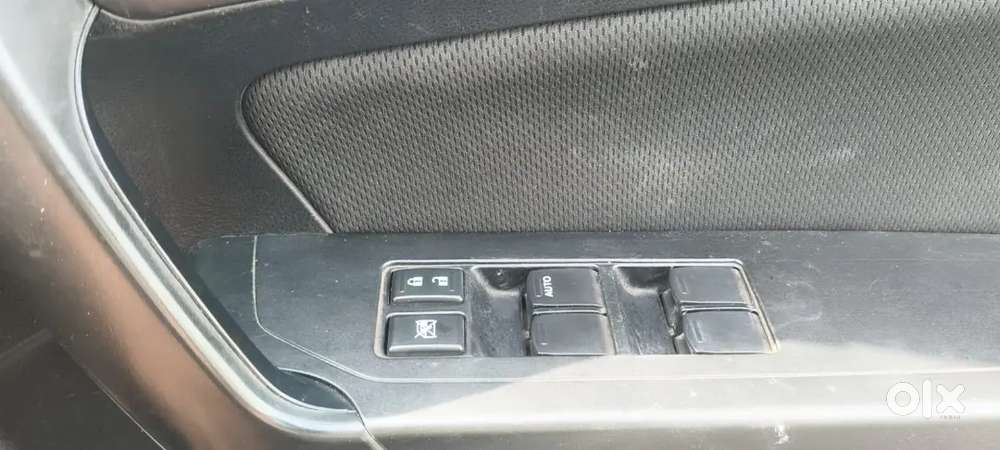 Maruti Vitara Brezza Vdi 2019 Showroom History Available