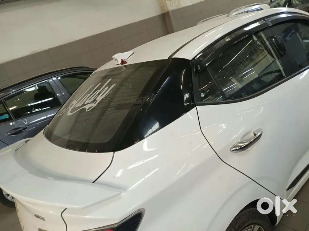 Hyundai Aura Sx 2023