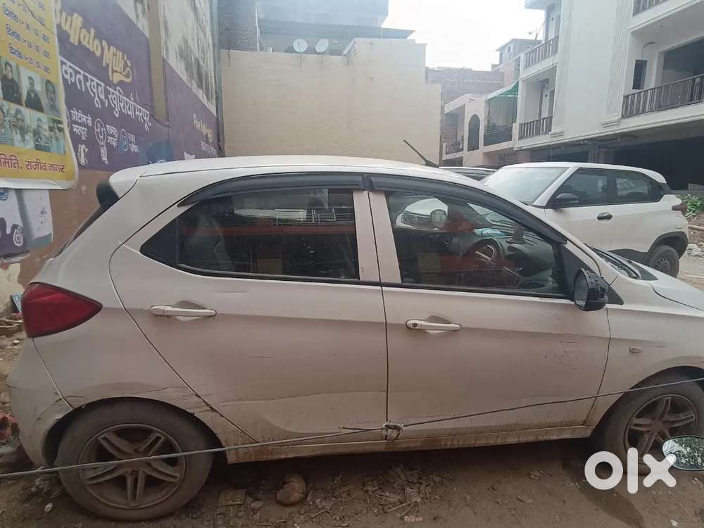 Urgently Selling Tata Tiago 2017 Model