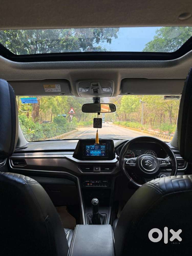 Maruti Suzuki Brezza 1.5 Zxi Plus Smart Hybrid Dual Tone, 2022, Cng ..