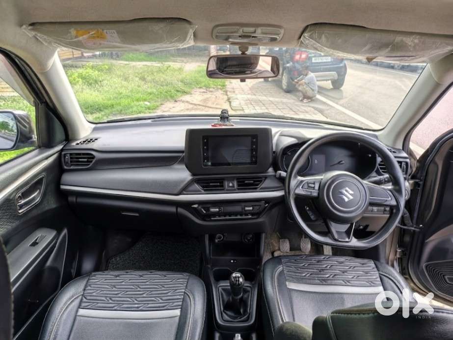 Maruti Suzuki Swift 1.3 Zxi, 2025, Petrol