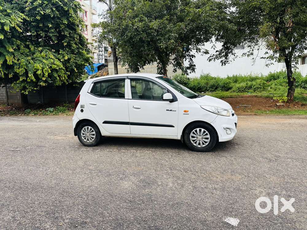 Hyundai I10 Sportz, 2014, Petrol