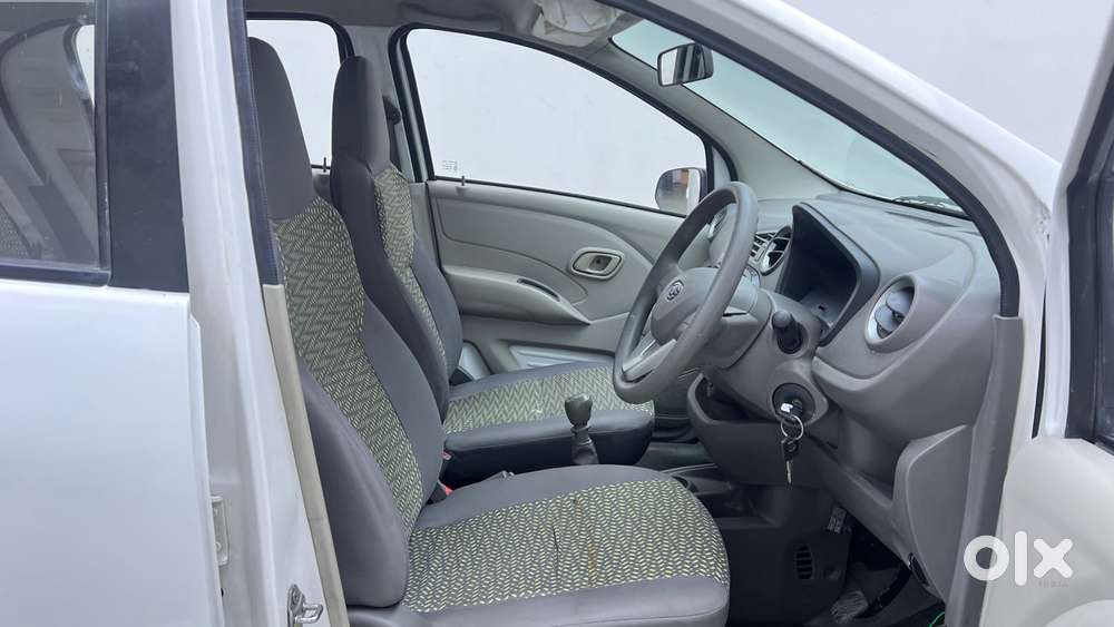 Datsun Redigo T Option, 2016, Petrol