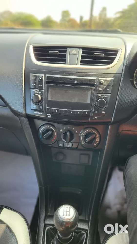 Maruti Suzuki Swift Vxi, 2016, Petrol