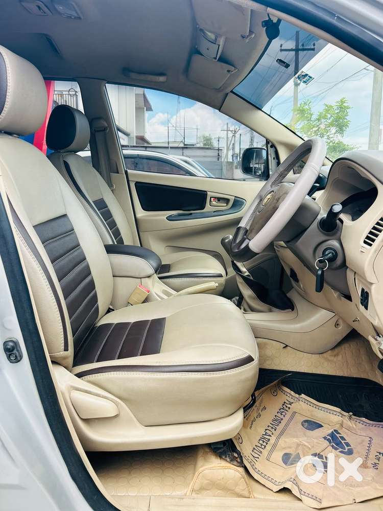 Toyota Innova 2.5 G (diesel) 7 Seater, 2011, Diesel