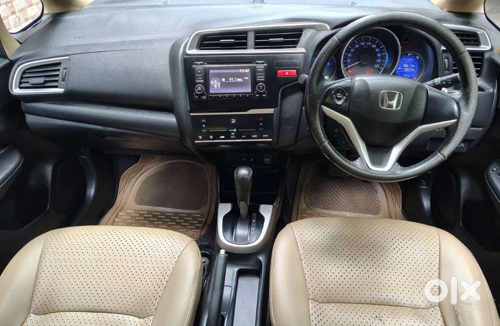 Honda Jazz V Cvt, 2015, Petrol