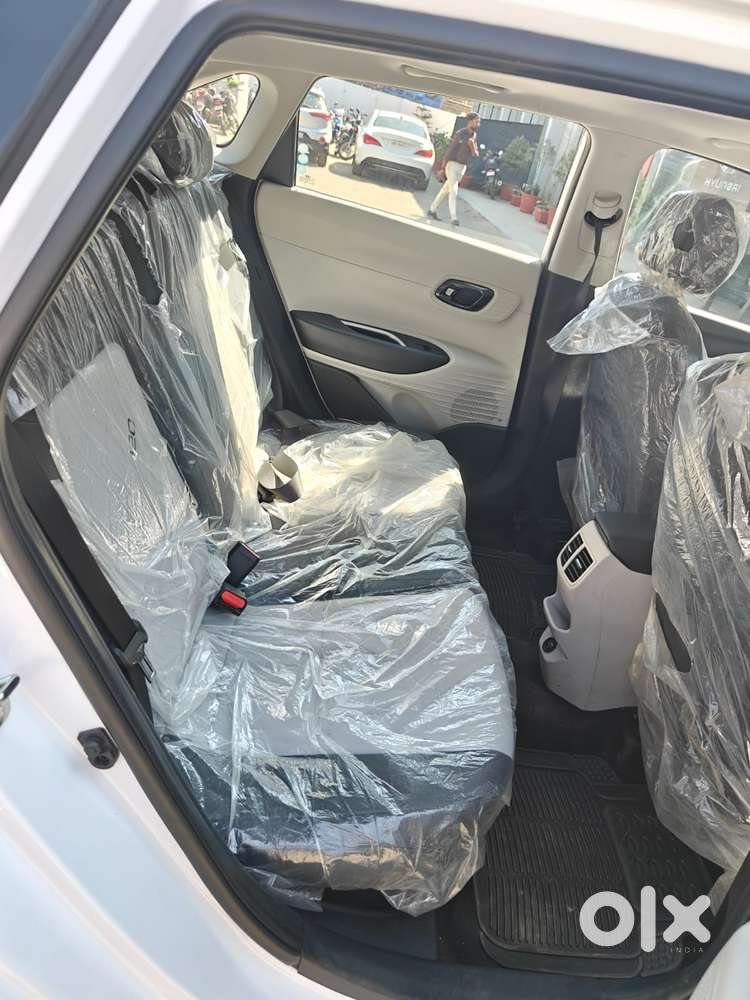 Hyundai I20 Asta (o) 1.2 Mt, 2024, Petrol