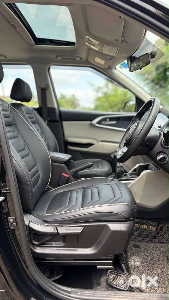 Kia Carens G1.5 6mt Gravity, 2024, Petrol