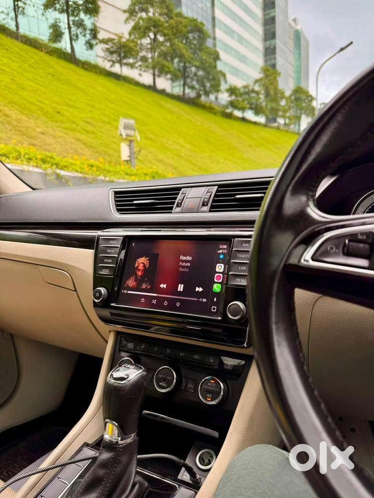 Skoda New Superb, 2017, Petrol