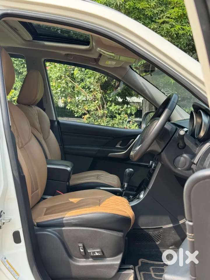 Mahindra Xuv500 W11 Option At Awd, 2020, Diesel