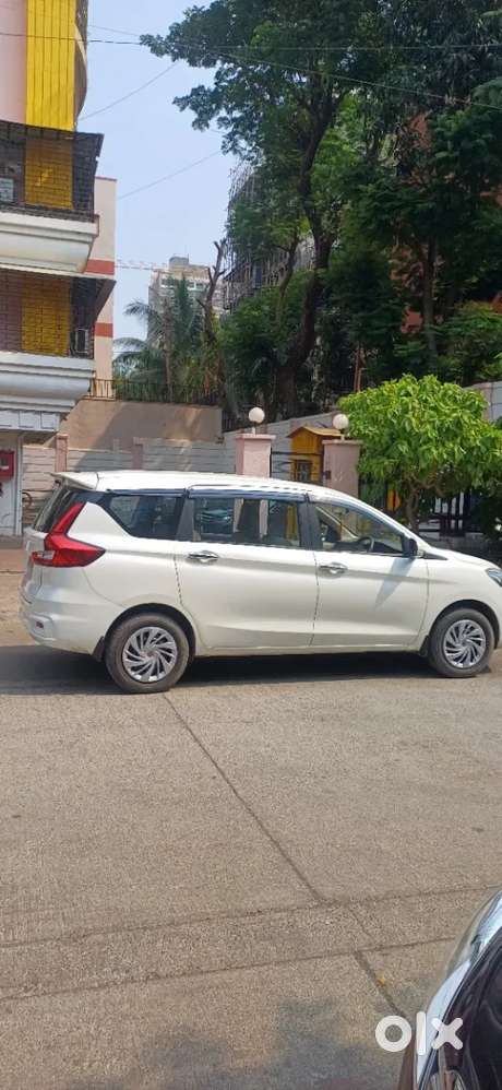 Maruti Suzuki Ertiga 1.5 Vxi, 2022, Petrol