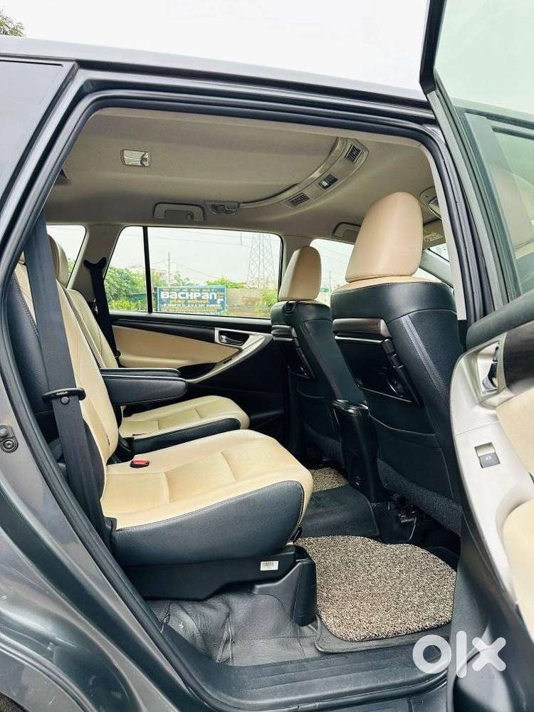 Toyota Innova Crysta [2020-ongoing] 2.4 Zx 7 Str, 2020, Diesel