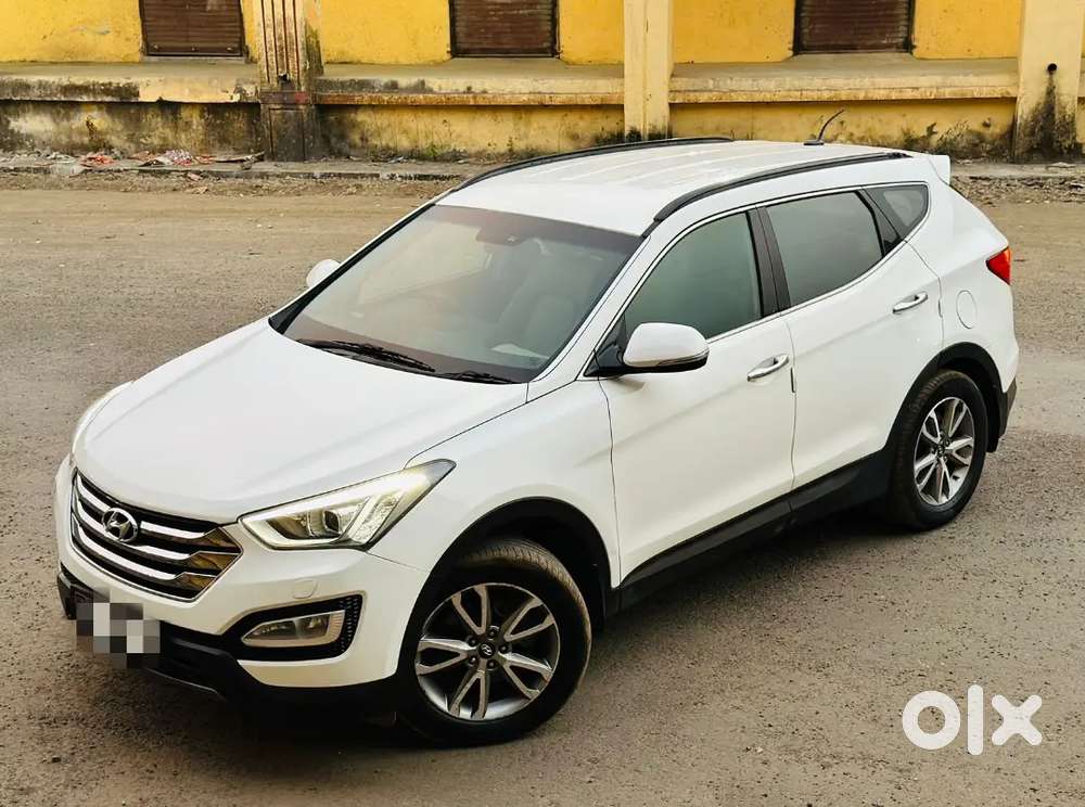 2015 Hyundai Santa Fe 4x2 Automatic Diesel – Single Owner