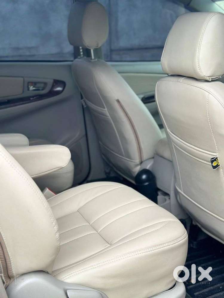 Toyota Innova 2.5 V 7 Str, 2013, Diesel